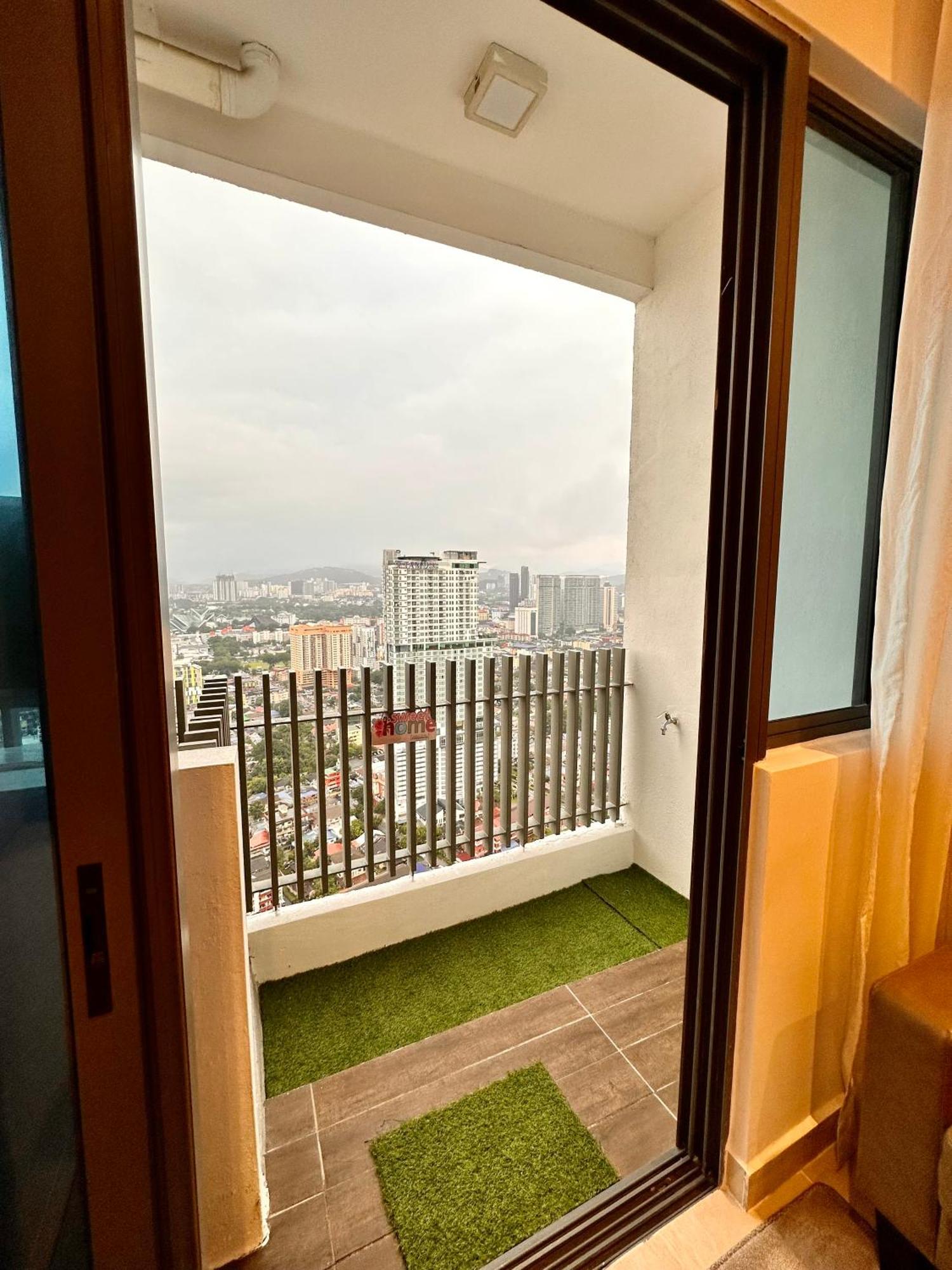 쿠알라룸푸르 The Luxe Colony Klcc By Infinitum 아파트 외부 사진